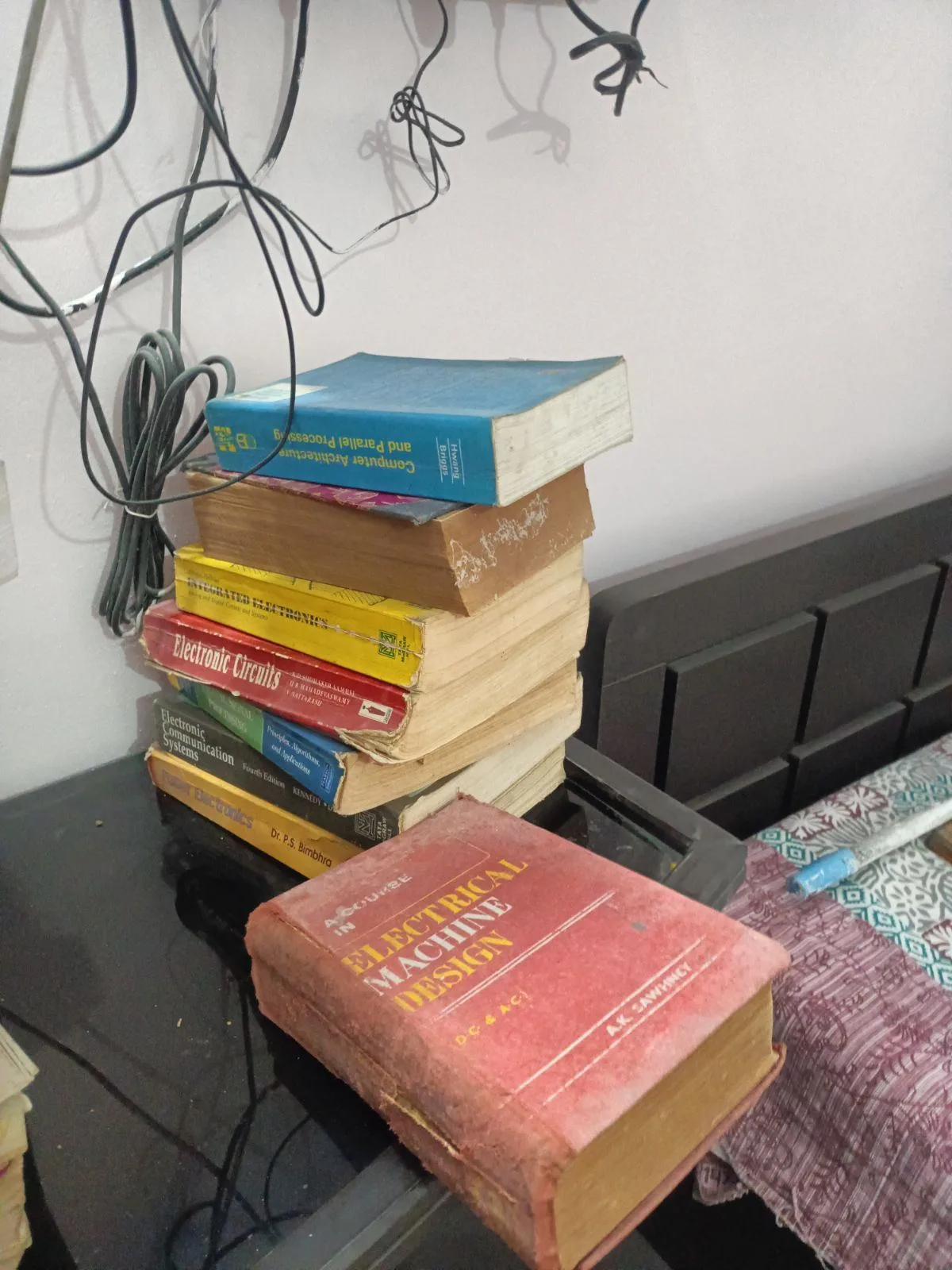 Engineering books — Lucknow
