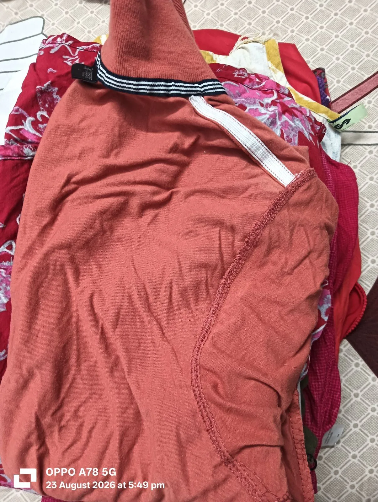 Clothes — photo 2