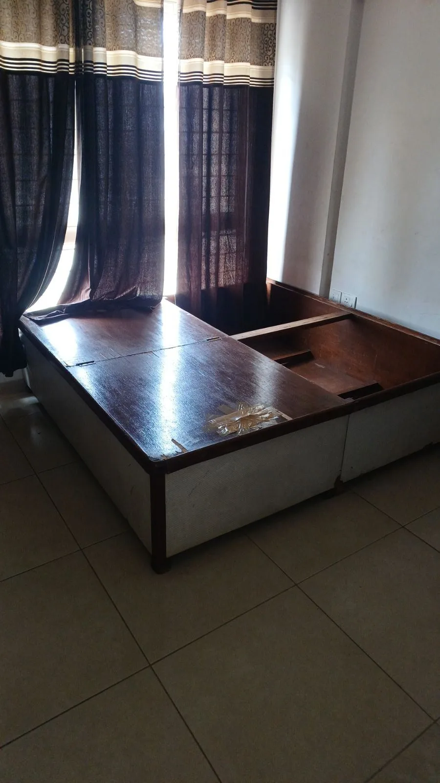 2 wooden chairs, 1 big showcase, 1 dressing table, 1 doubpe bed wooden, study table — photo 3