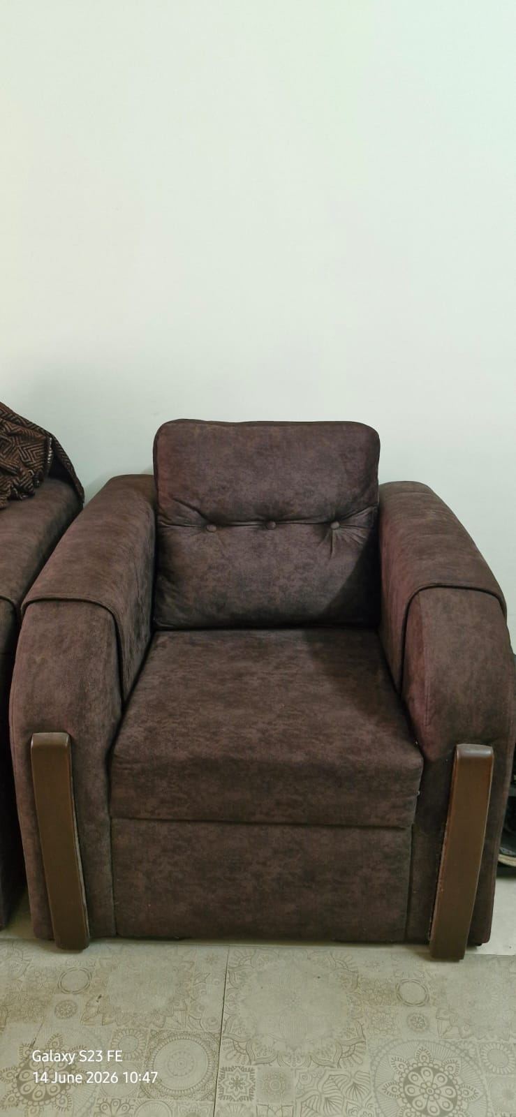 Two sofa chairs in excellent quality available. — photo 2