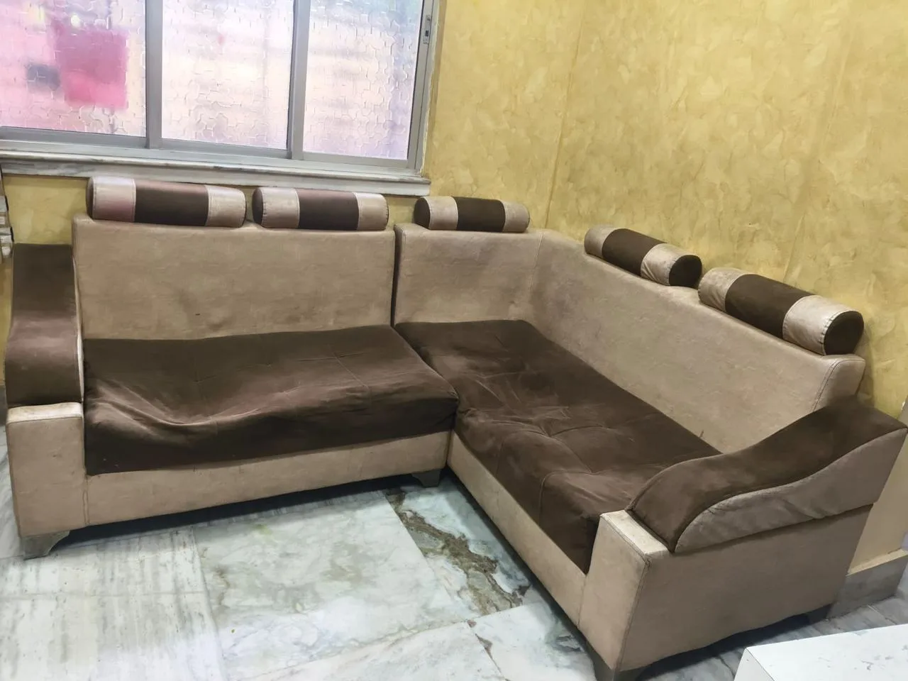 Old sofa — photo 2