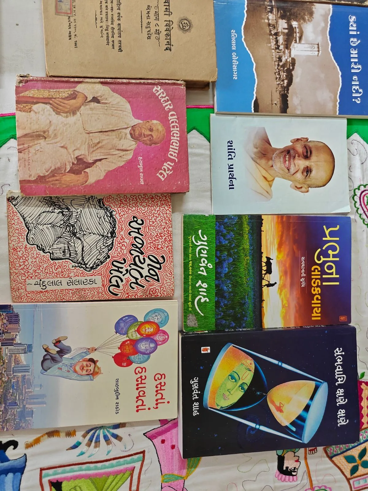 Hindu religious books, other literature books — photo 2