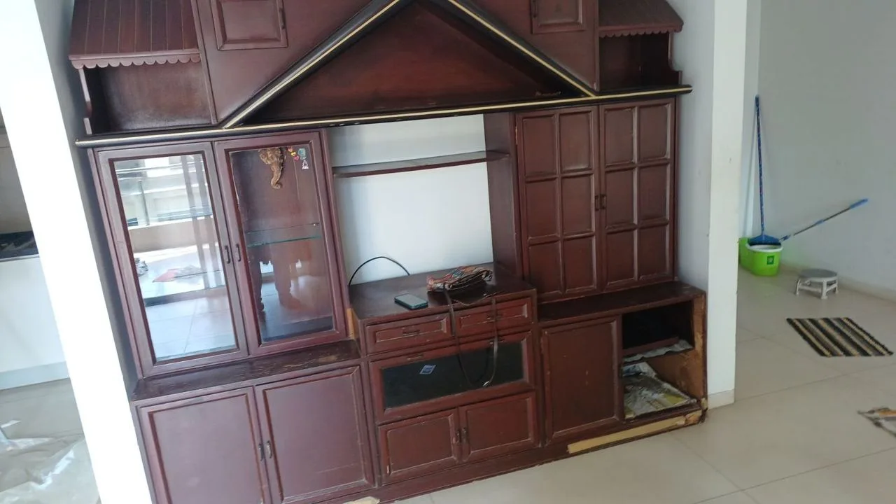 2 wooden chairs, 1 big showcase, 1 dressing table, 1 doubpe bed wooden, study table — photo 2