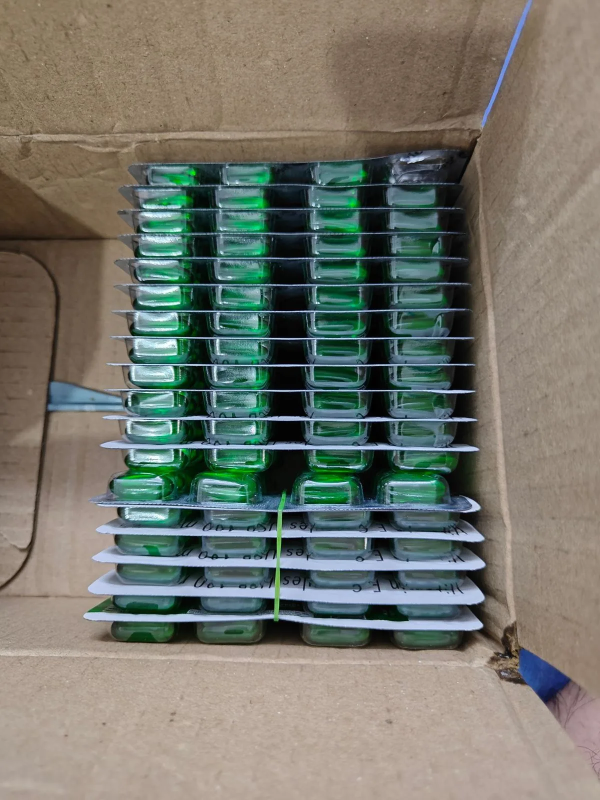 18 packs of Evion 400mg — Maharashtra, Mumbai
