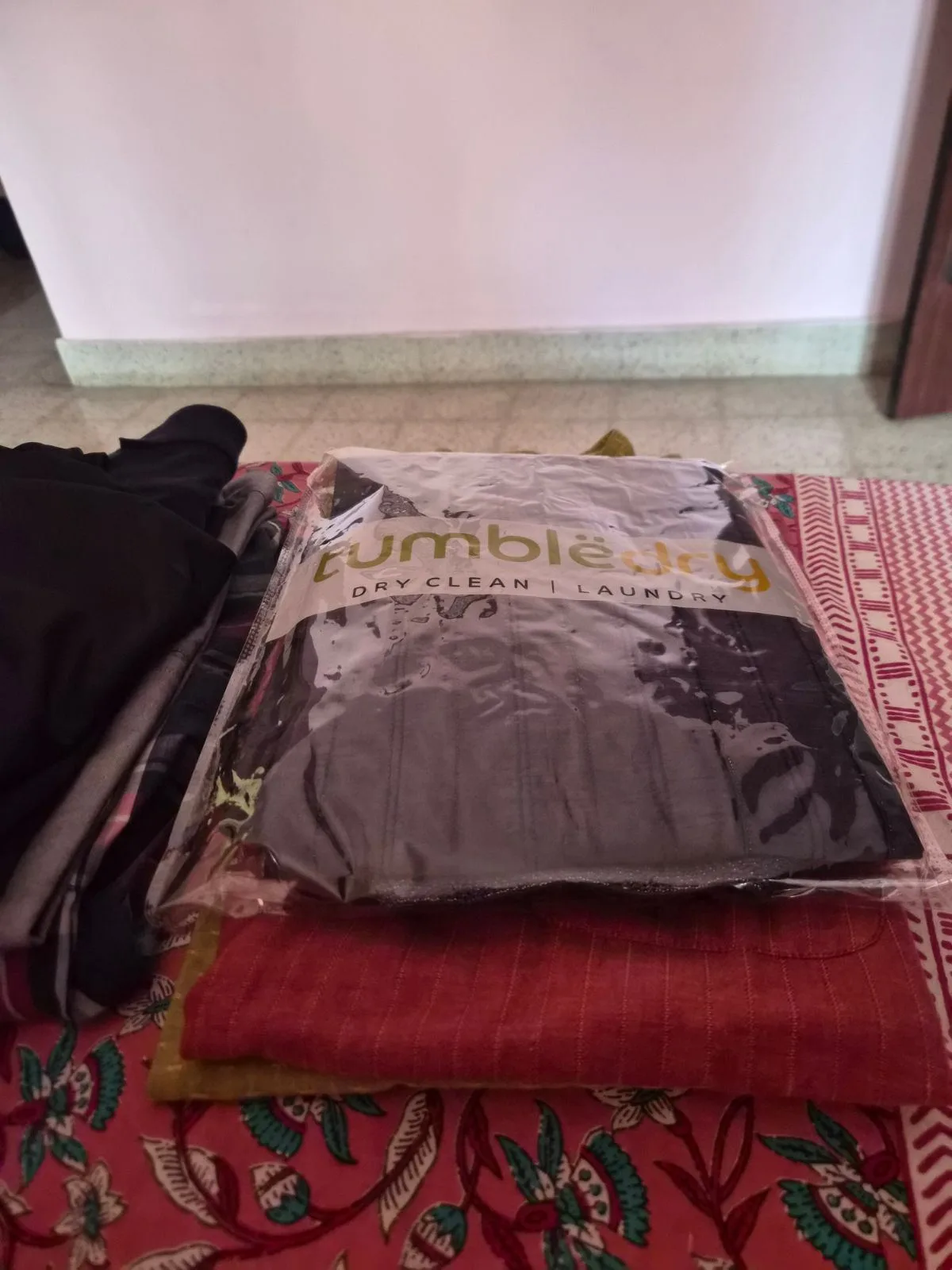 6 pants including 1 jeans, 2 half kurtas +1 long kurta, 2 half sleeve shirts, 1 t shirt, 1 shirt, 1 pair thermal wearts — photo 3