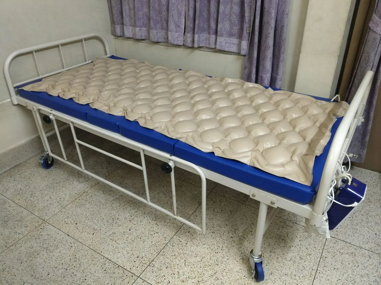 Sergical bed with air mattress — Kolkata