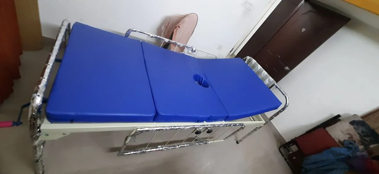 Basic wheel chair and hospital cot — photo 2