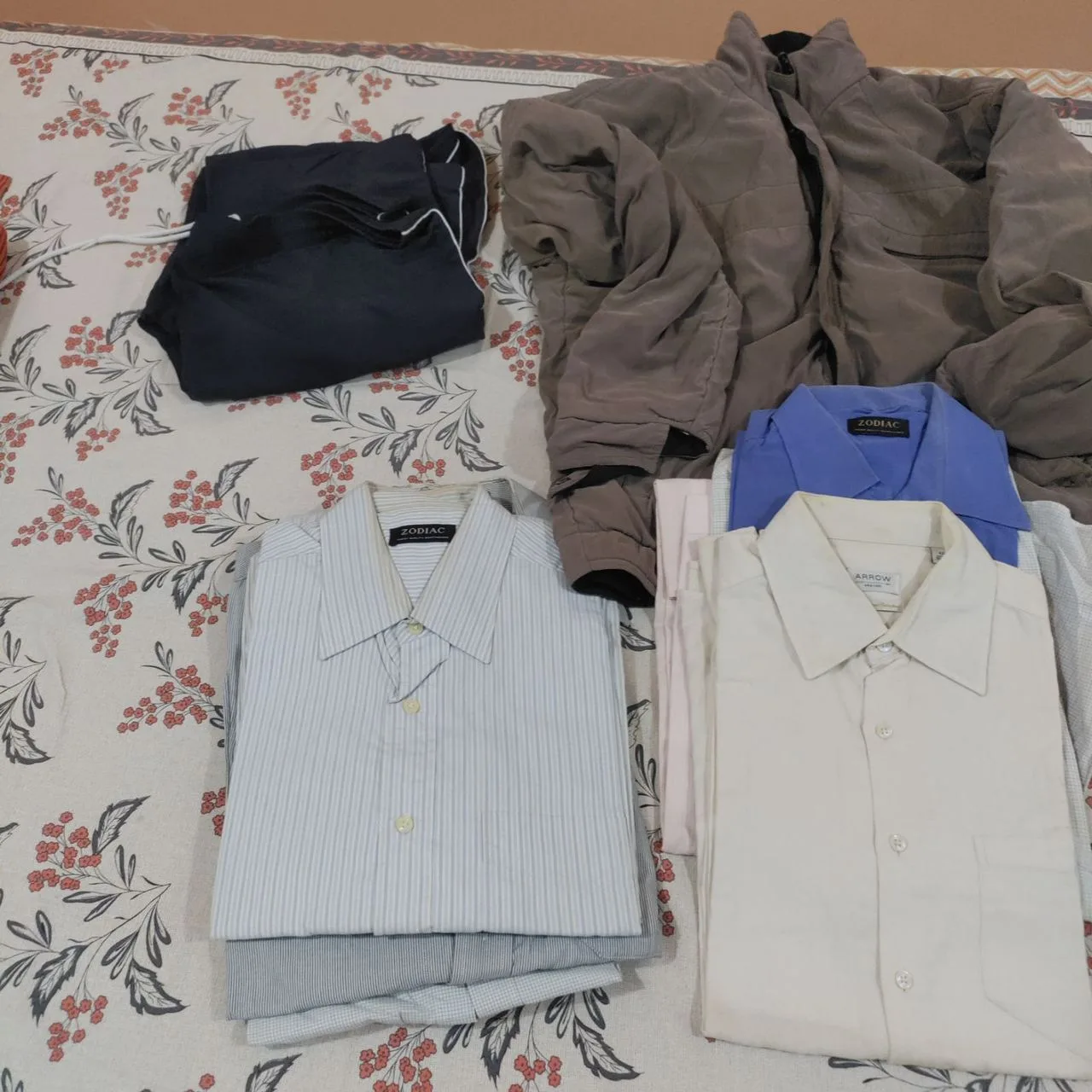 18-20 kg of wearable clothes — photo 1
