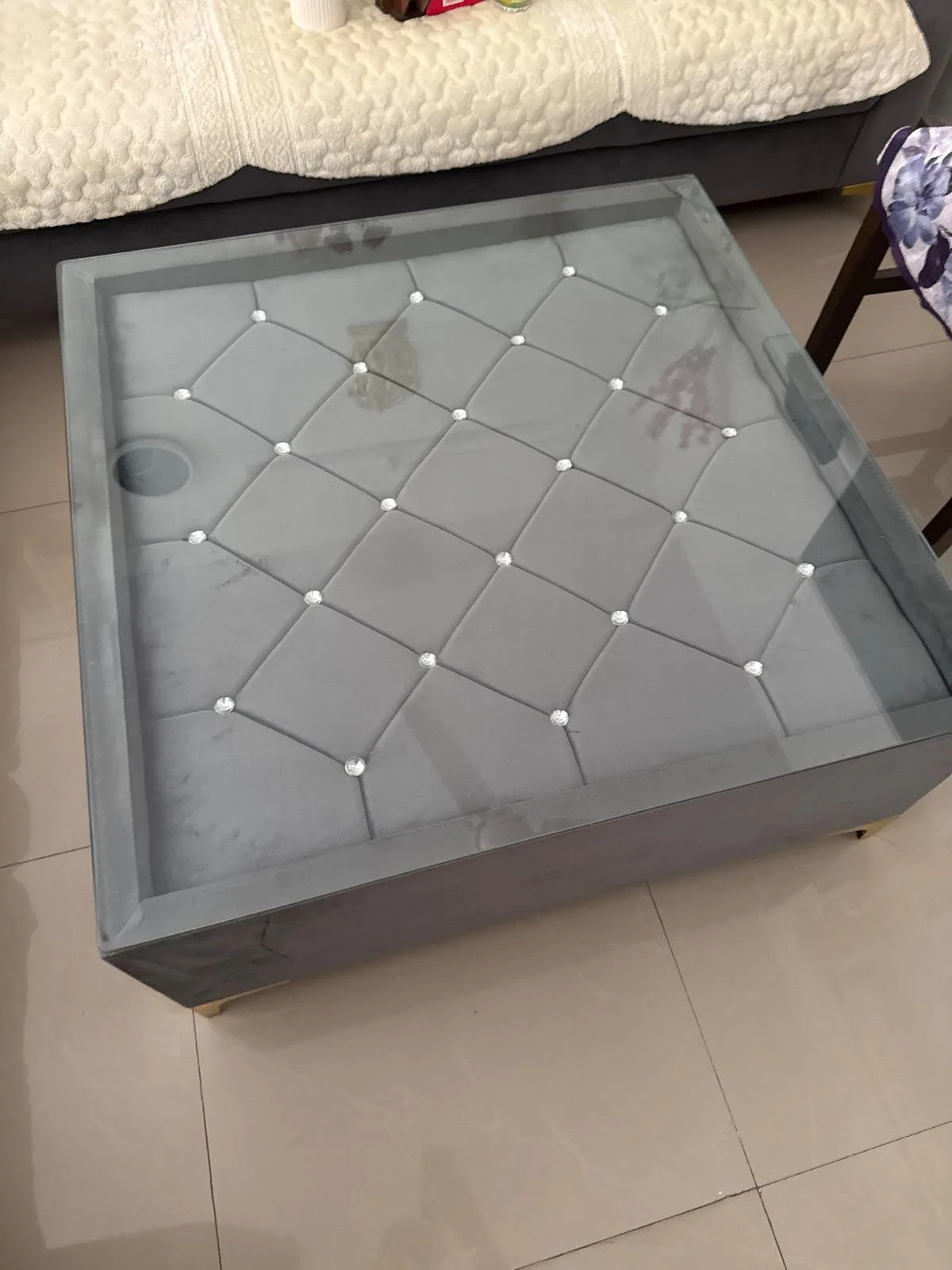 5 seater sofa — Mumbai