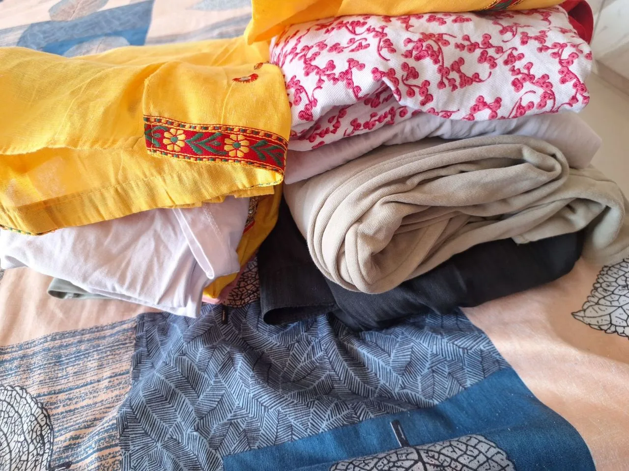 Cloths — Vadodara