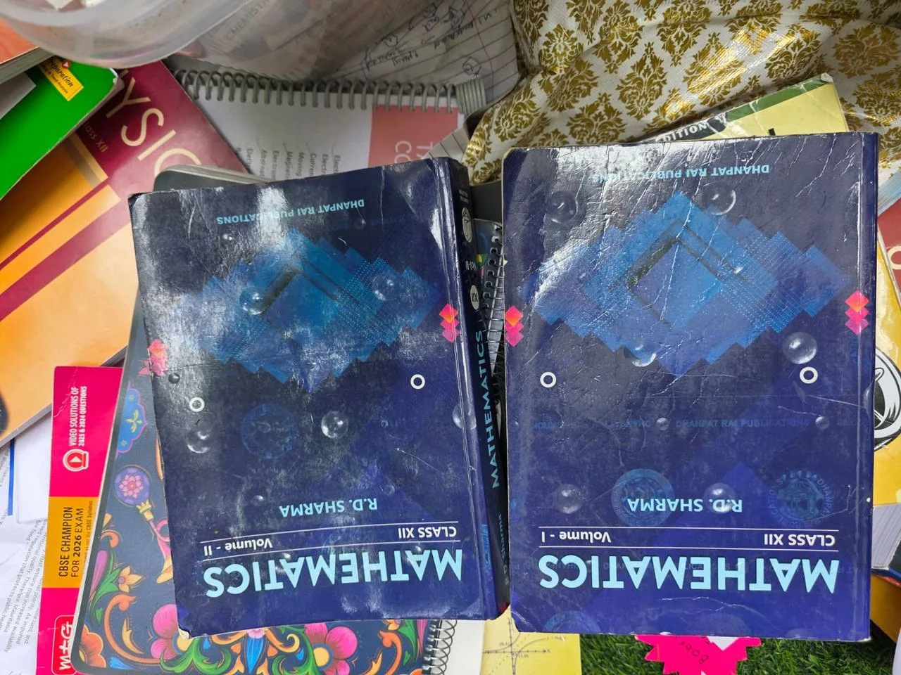 Standard 12th books and Allen JEE preparation — photo 2