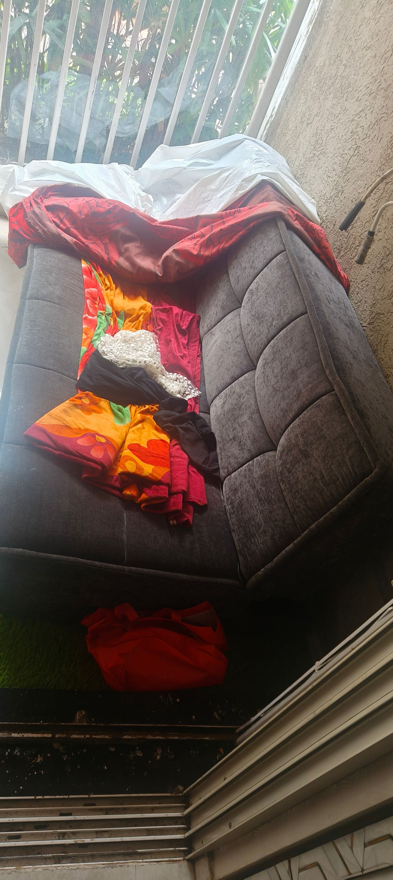 Wooden Sofa — photo 1