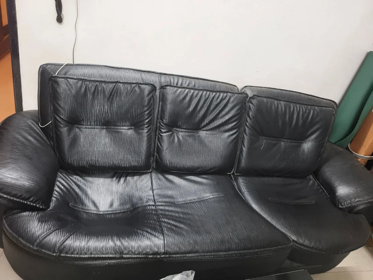 Leather sofa — Mumbai