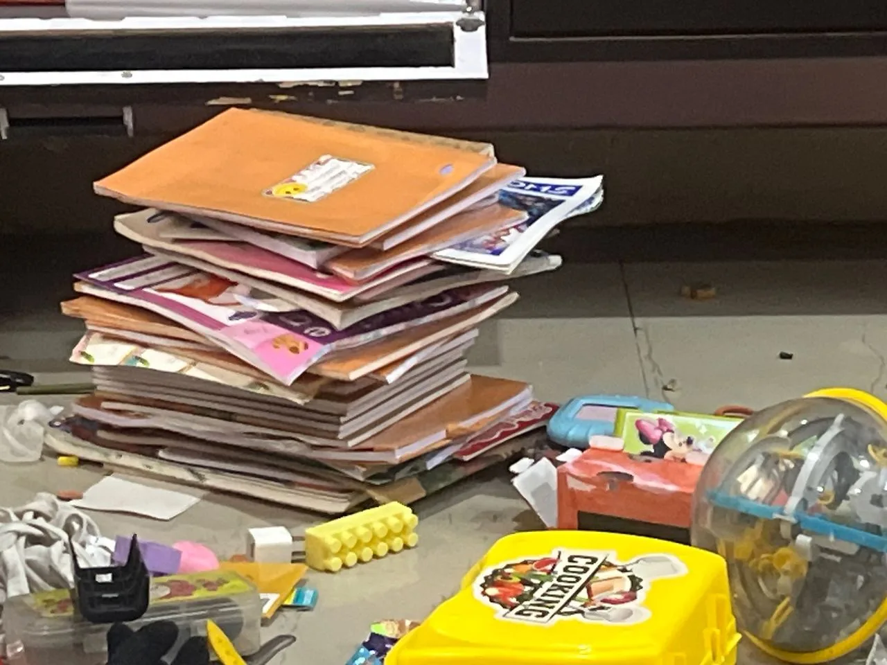 Stationery and school bag — photo 2