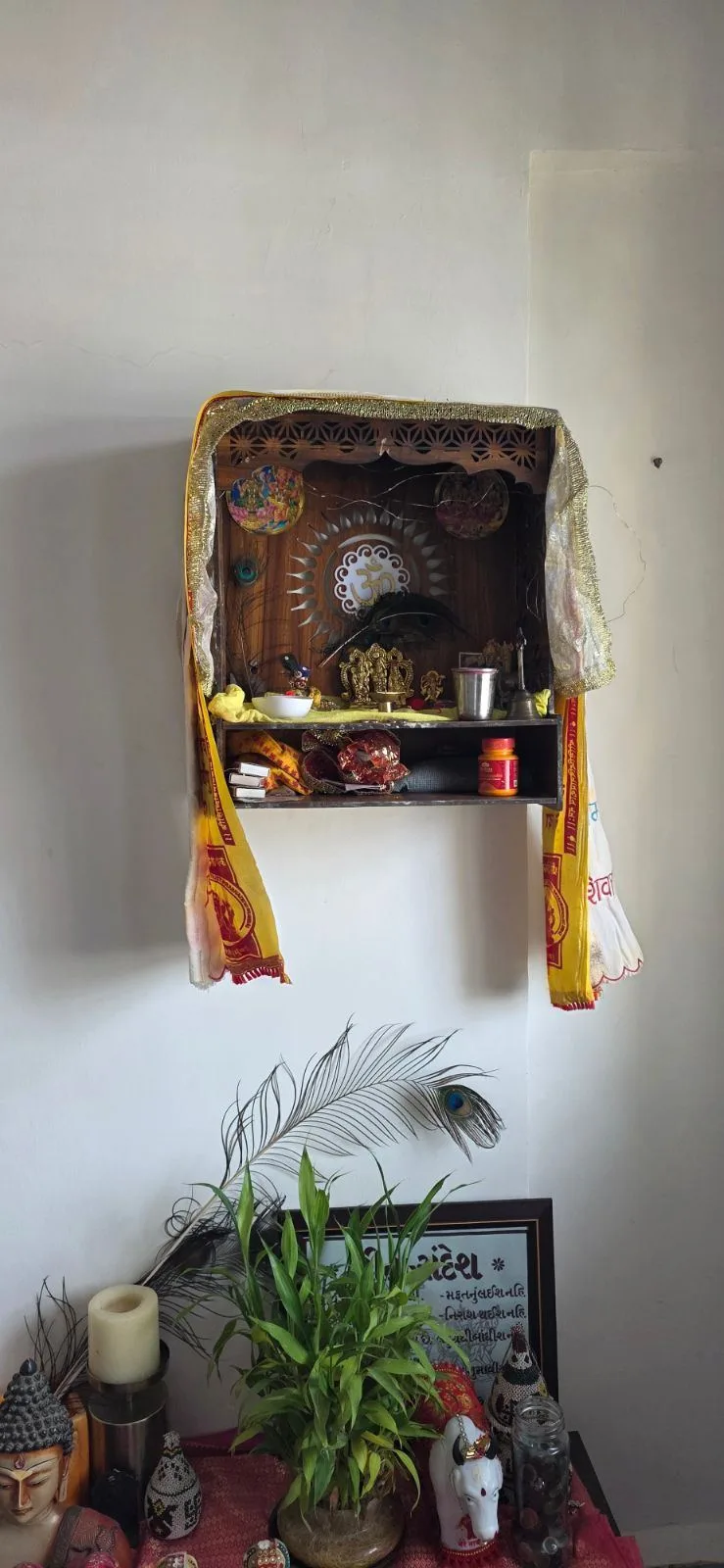 2 sturdy tables 1 wooden temple — photo 2