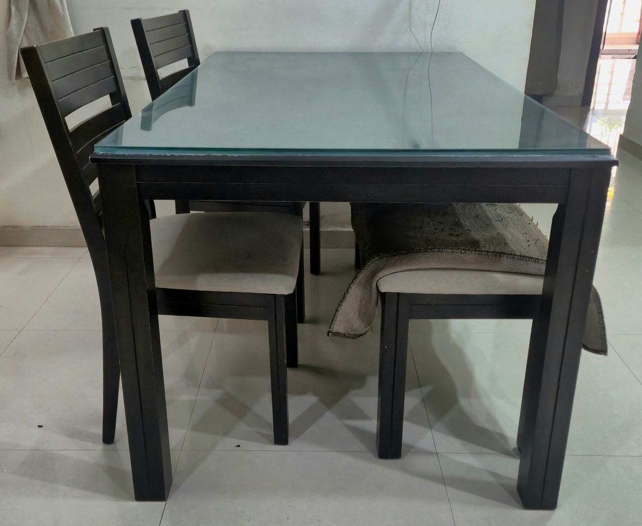 Dining table set — photo 2