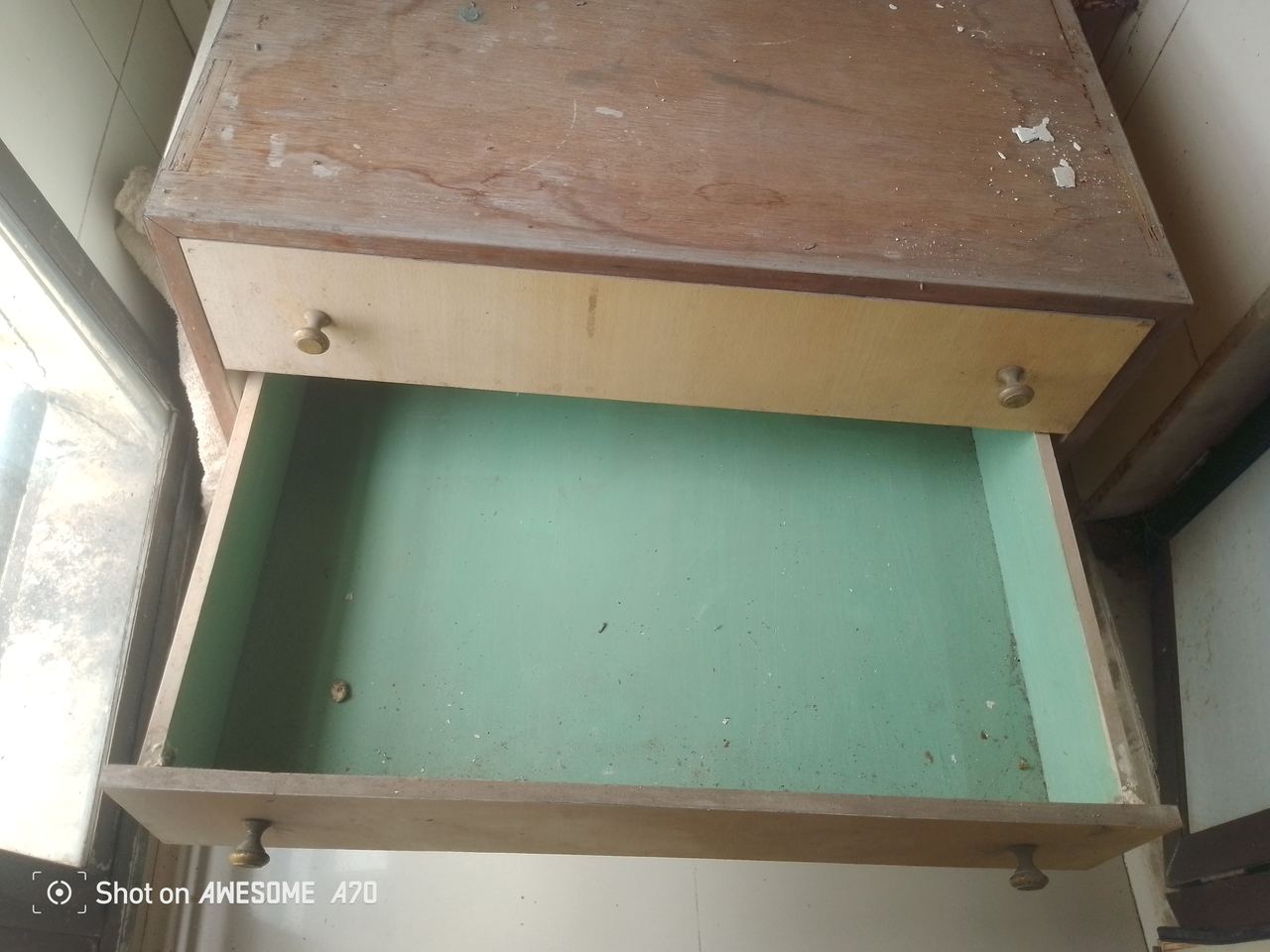 a cabinet with 4 drawers — photo 2