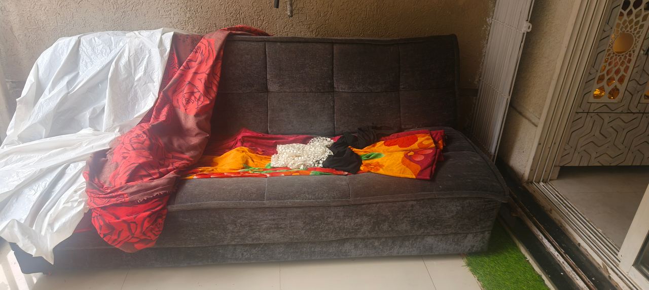 Wooden Sofa — photo 2