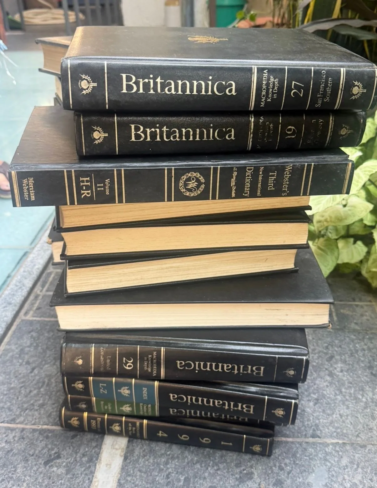 Britanica  books — photo 3