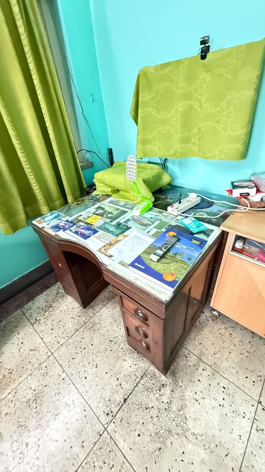 Bed, several cabinets, study tables, — photo 3