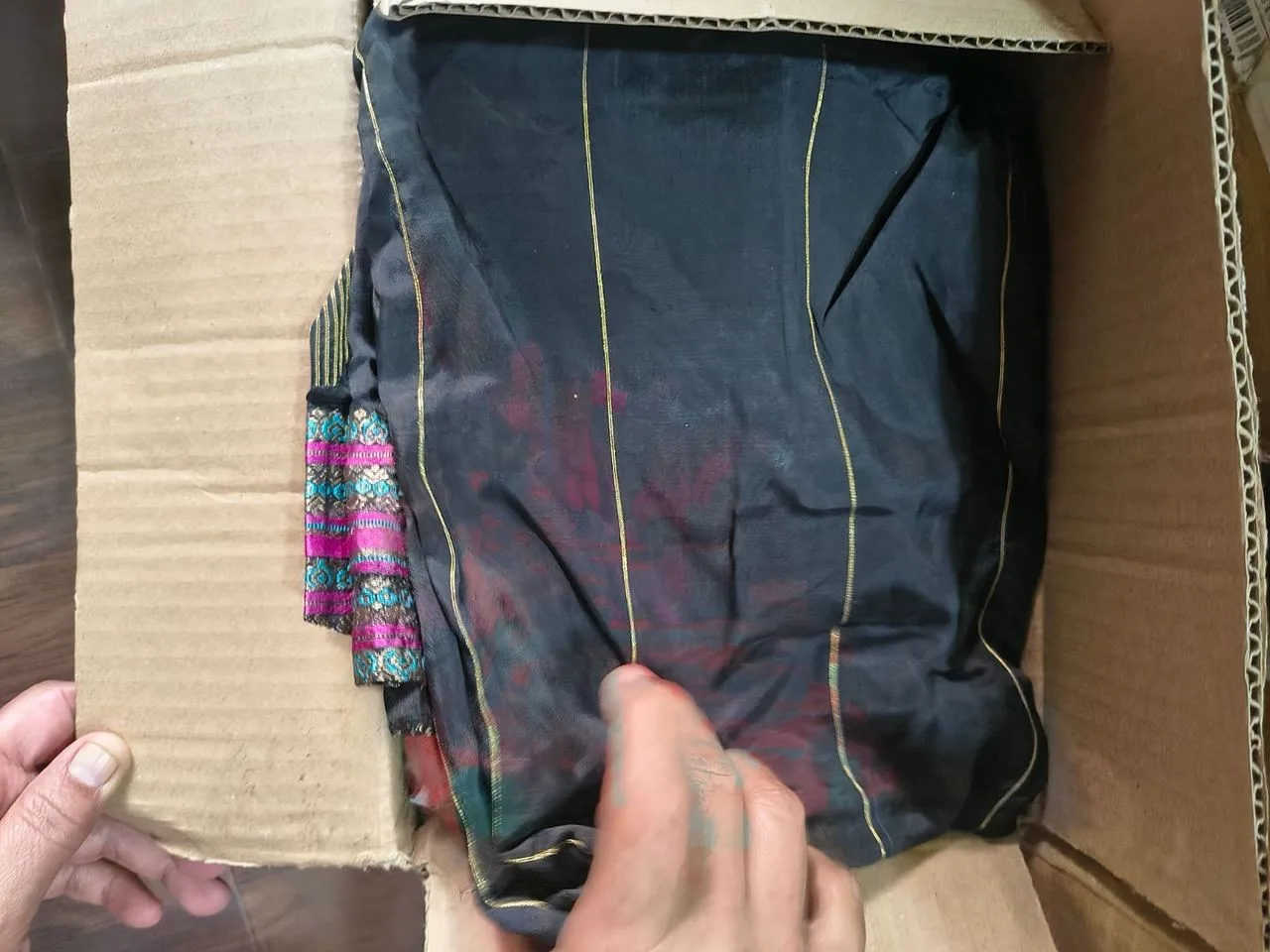 Good clothes that includes pants shits and suits — photo 3