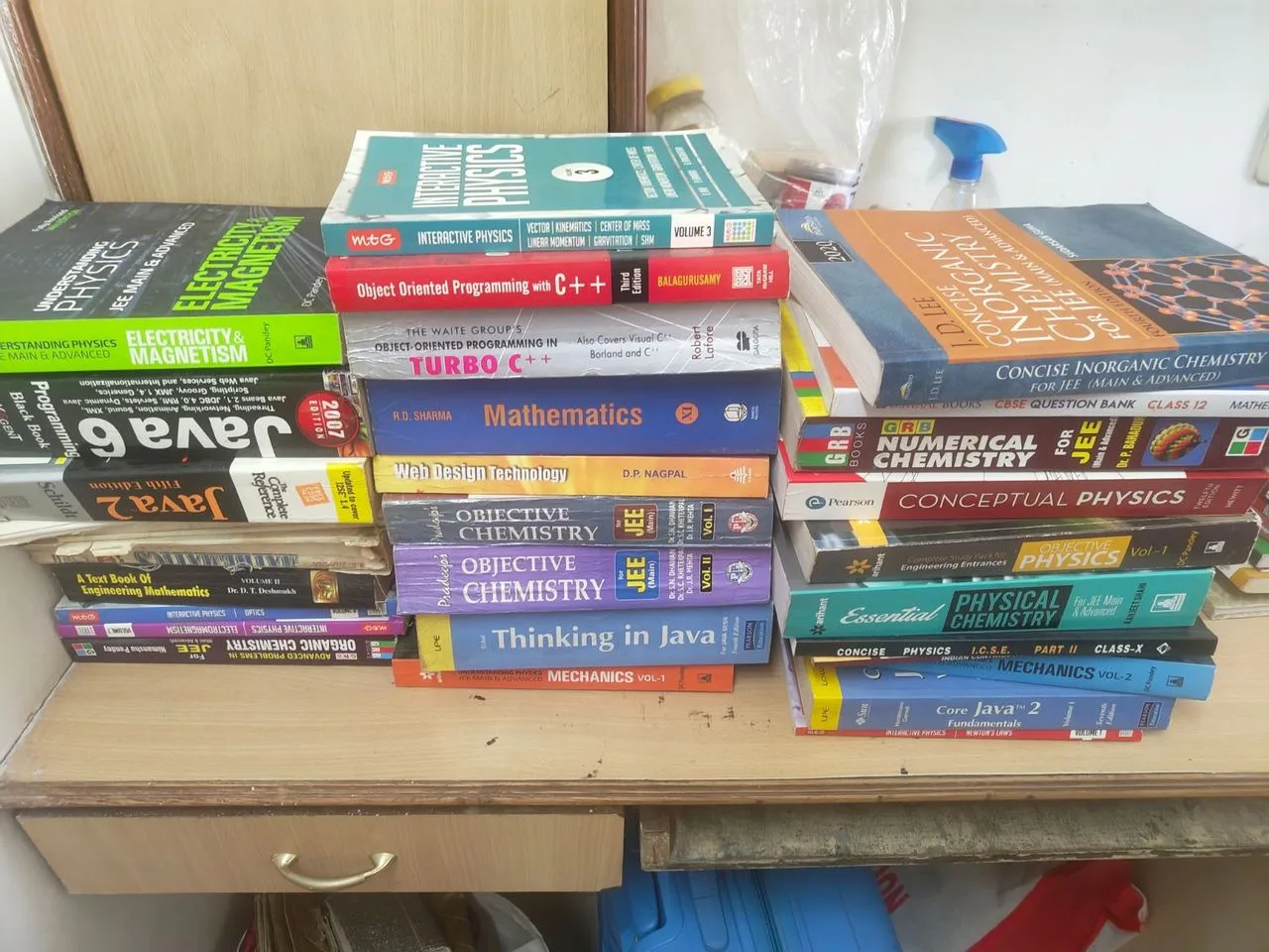 Engineering preparation books for competitive exams , engineering book, computer language books — Nagpur