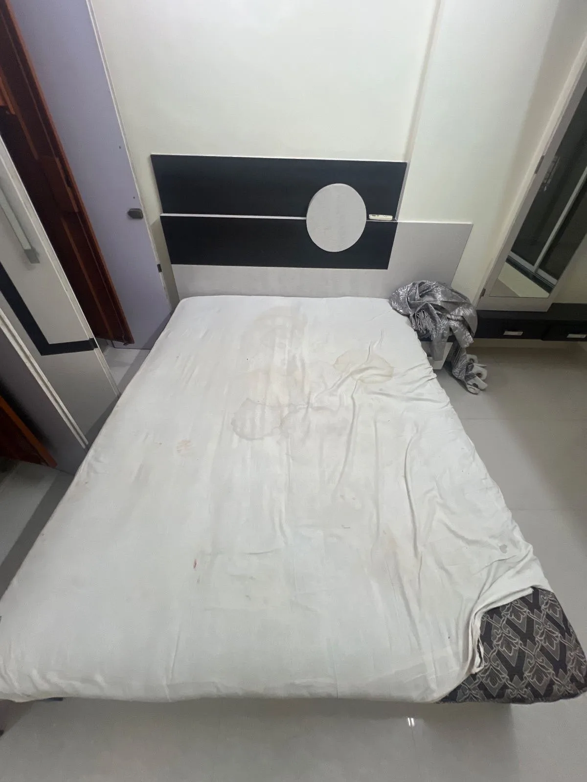 2 Mattress — Munbai