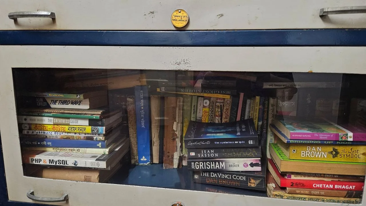 Books — photo 2