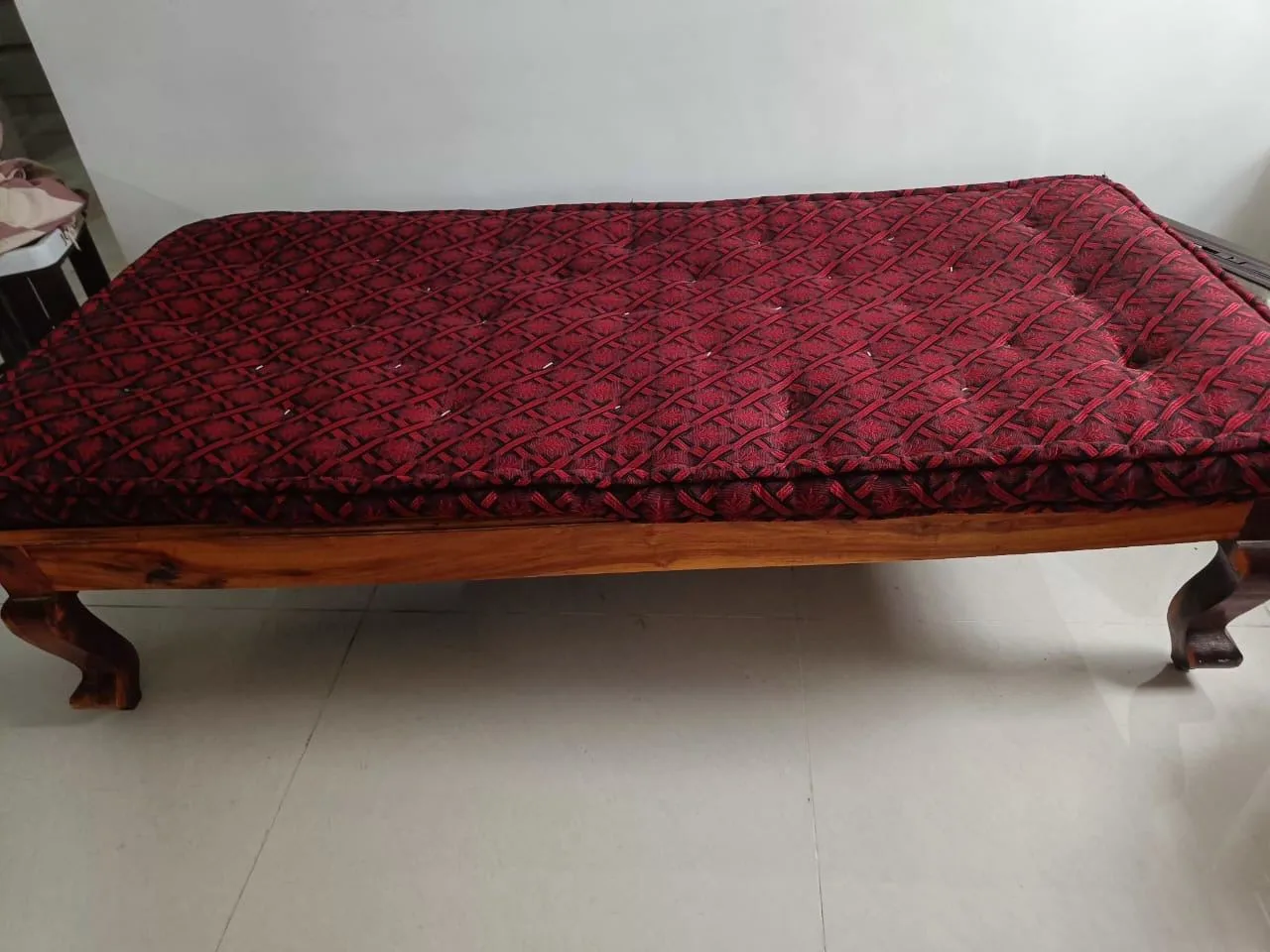 Diwan ,swing,teapoi,laptoptable,laptop chair,tub chaira stools — Furniture donation in Secunderabad — photo 2