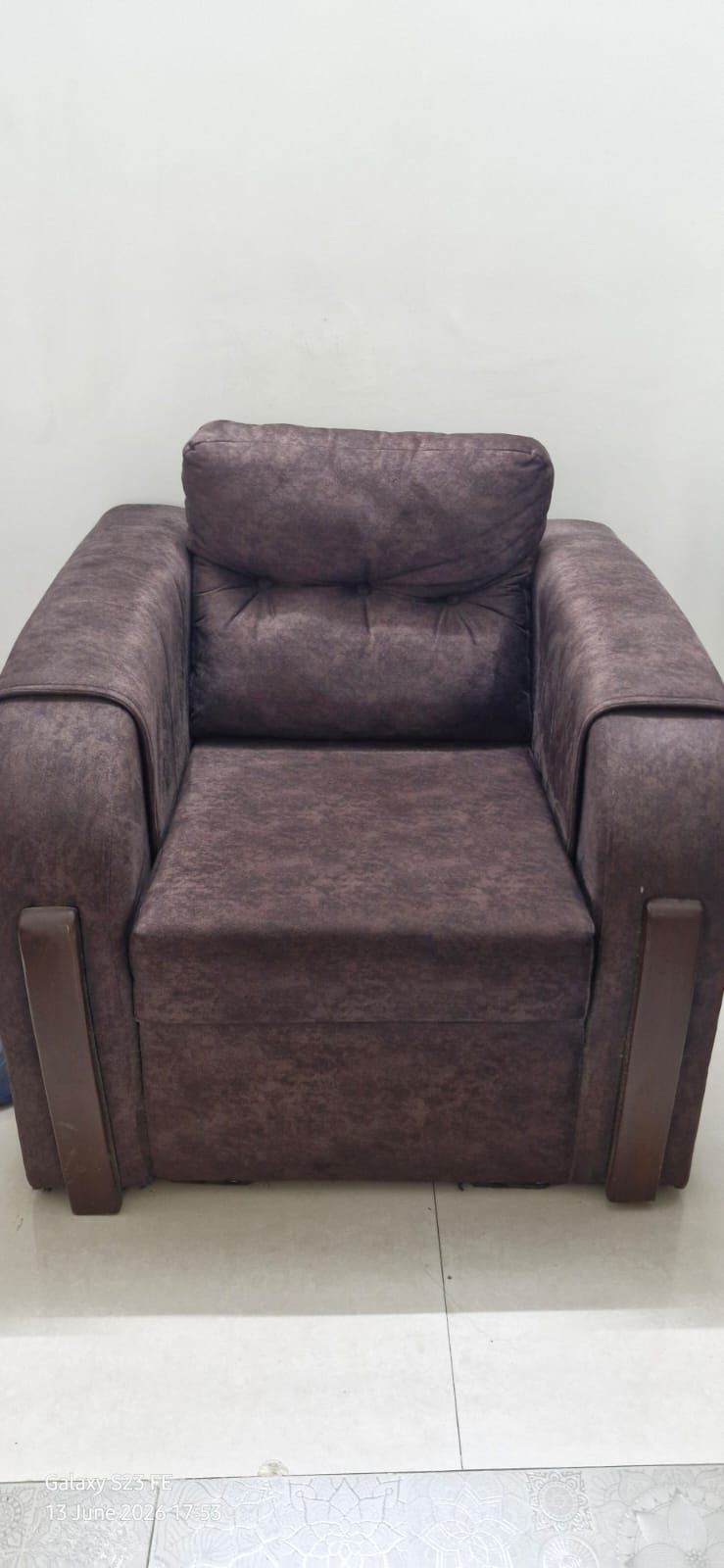 Two sofa chairs in excellent quality available. — photo 3