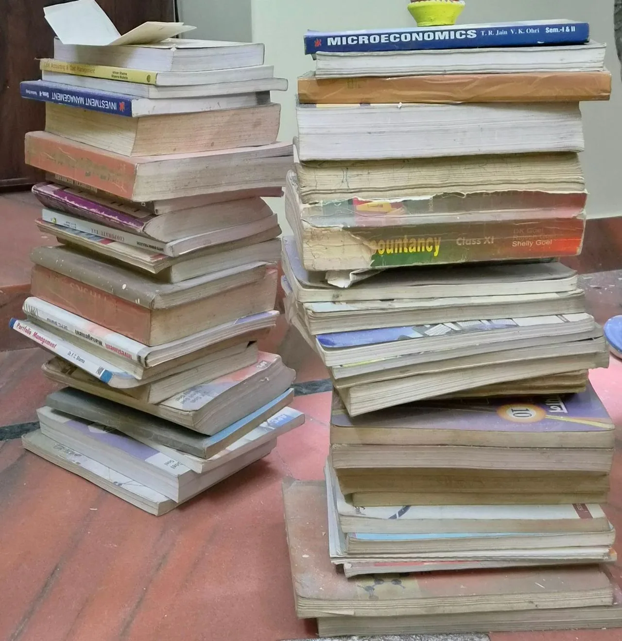 Books — Stationery & books donation in Gurugram — photo 2