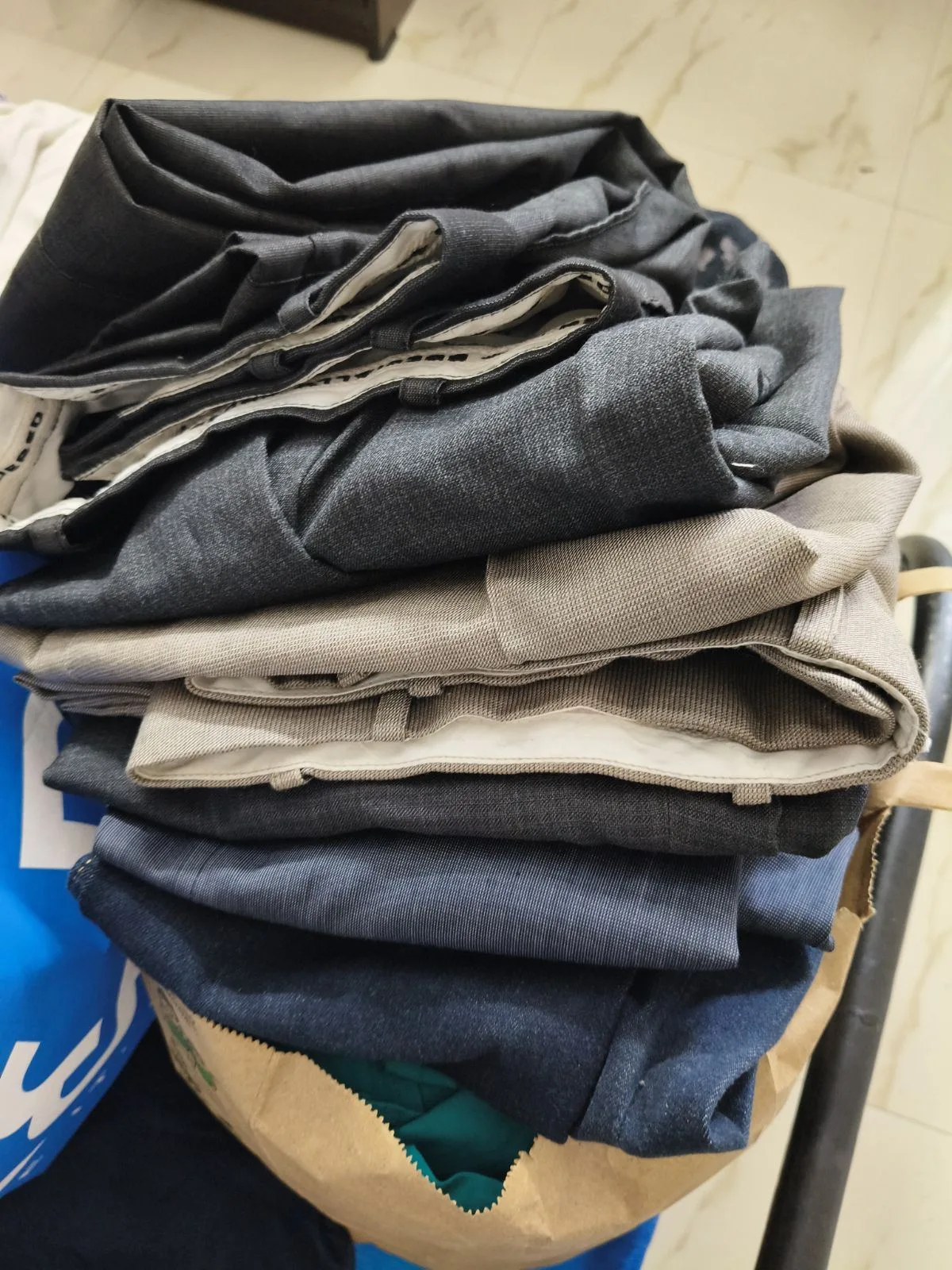 Clothes — photo 2