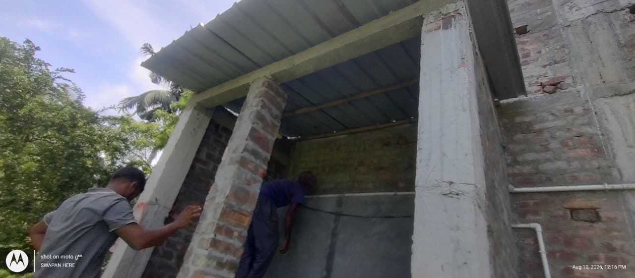 School Washroom Got Roof